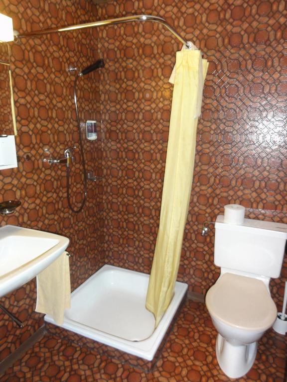 Hotel Tenne Lenk Rum bild